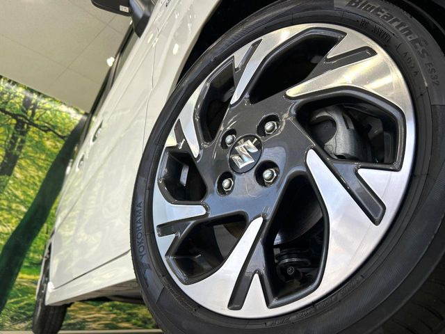 �y����15�C���`�A���~�z�C�[���z�O�ςɃ}�b�`���������A���~�z�C�[���𑕒����Ă���܂��B�e��ЊO�A���~�z�C�[����A�X�^�b�h���X�^�C�����戵�����Ă���܂��B���񂲑��k����������