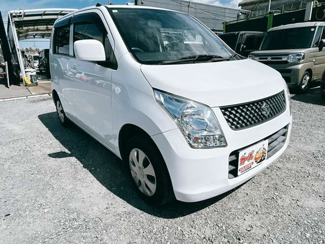 当店の車輌をご覧いただき、ありがとうございます。福岡県最大級!軽自動車専門店♪オールメーカーの軽自動車を常時約200台展示しております!お探しの車がきっと見つかります!!