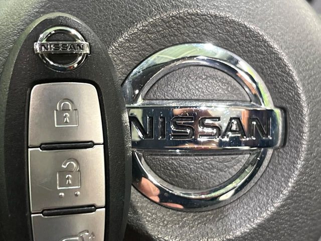 �y�C���e���W�F���g�L�[�z�J�o����|�P�b�g�ɓ��ꂽ�܂܂ł��h�A�̎{���E�������\�ȃX�}�[�g�L�[�𑕔��B�G���W���̃I���E�I�t�����J�M�����o���K�v����������Ƃ��Ă��֗��ł���