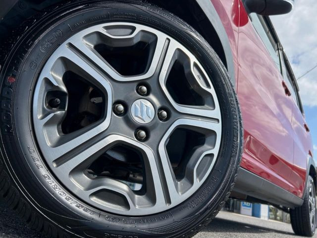 【純正15インチアルミホイール】外観にマッチした純正アルミホイールを装着しております。各種社外アルミホイールや、スタッドレスタイヤも取扱いしております。是非ご相談ください♪