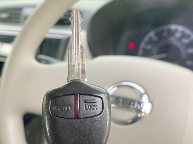 �y�L�[���X�z�������ꂽ�ꏊ����ł��{�^����Ńh�A�̊J���E�{�����ł���̂łƂ��Ă��֗�!�h�A�̌�������ɏ������邱�Ƃ�����܂���