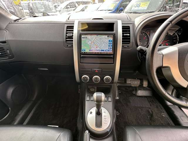 �i�r�������A�[���������y�E�f���������y���݂��������B