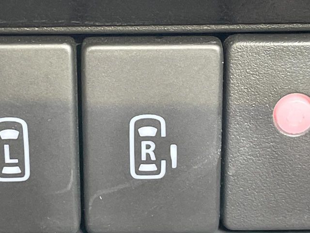 �y�����p���[�X���C�h�h�A�z�X�}�[�g�L�[��^�]�Ȃ̃X�C�b�`�Ō�ȗ����X���C�h�h�A�̊J���\���d��������͂����ăh�A���J����K�v�������A�����Ȃ��q�l�ł��ȒP�ɊJ���߂ł����K�ł���