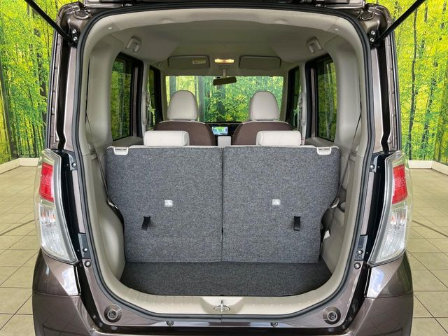 普段のお買い物や通勤、送迎等に十分な荷室スペースを確保しております。セカンドシートを倒すと、大きな荷物の積載も可能です♪