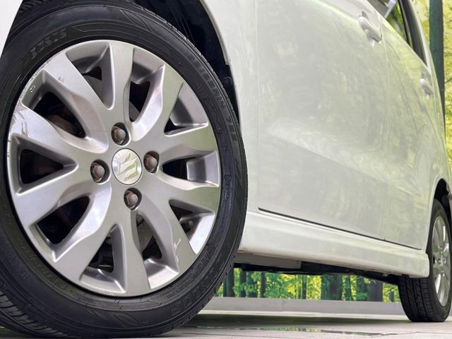 【純正14インチアルミホイール】外観にマッチした純正アルミホイールを装着しております。各種社外アルミホイールや、スタッドレスタイヤも取扱いしております。是非ご相談ください♪