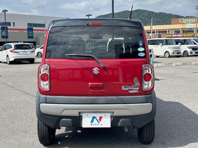 高透明度のガラス皮膜で撥水はもちろん、上質なツヤ・光沢を実現。紫外線や酸性雨から大切な愛車を保護し、色あせ・劣化を防止。「弾スプラッシュコート」、「弾プリミッサコート」からお選びいただけます。