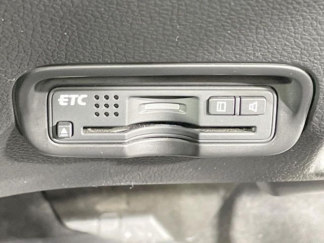 【ETC】高速道路の料金所をストレスなく通過!話題のスポットやサービスエリアに多い「スマートIC」利用時は必須のアイテムです。当店でセットアップを実施、ご納車当日からすぐにご利用いただけます!