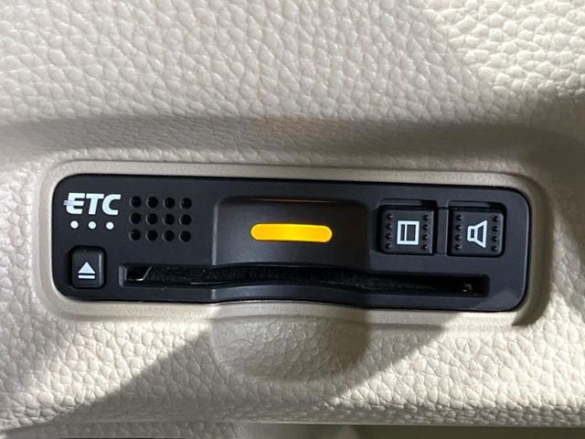 【ETC】高速道路の料金所をストレスなく通過!話題のスポットやサービスエリアに多い「スマートIC」利用時は必須のアイテムです。当店でセットアップを実施、ご納車当日からすぐにご利用いただけます!