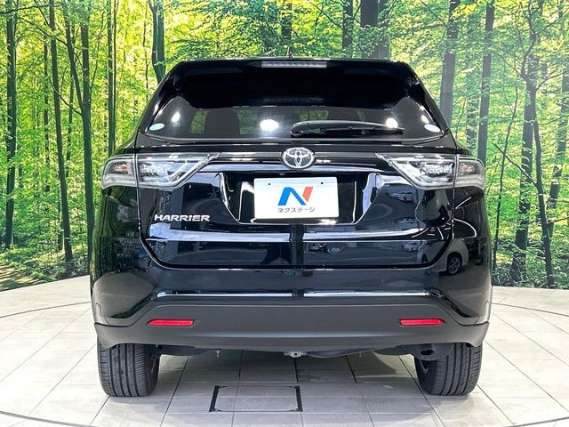 安心の最長10年・走行無制限保証(有償)をご用意。保証内容も充実はもちろん、無料点検&オイル交換や、年中無休の全国・24時間ロードサービスも付帯されておりますのでご安心下さい。