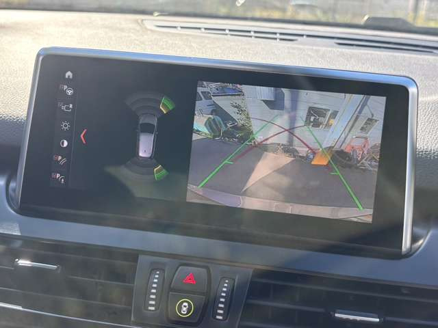 �o�b�N�J�����A�Z���T�[�t��