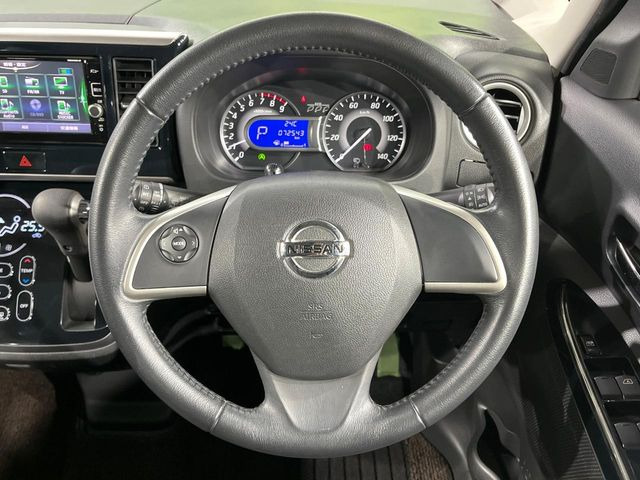 �y�����v�����X�e�A�����O�z�㎿�Ȋv���g�p���邱�ƂŁA��ɂ����������݂ƂĂ��^�]���₷���n���h���ł���