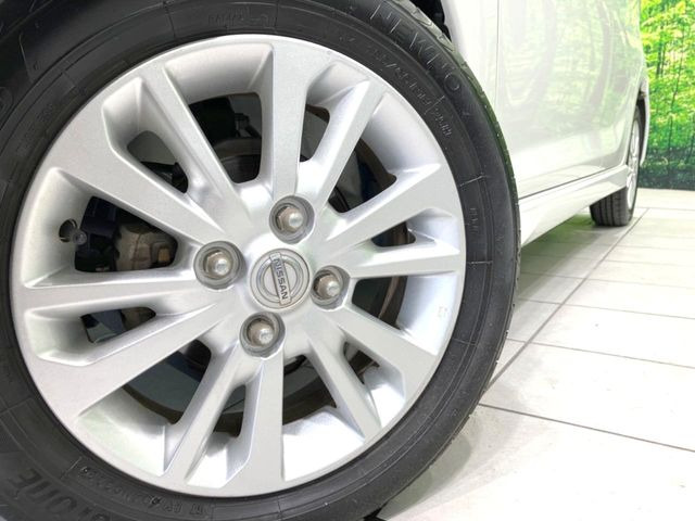 【純正14インチアルミホイール】外観にマッチした純正アルミホイールを装着しております。各種社外アルミホイールや、スタッドレスタイヤも取扱いしております。是非ご相談ください♪