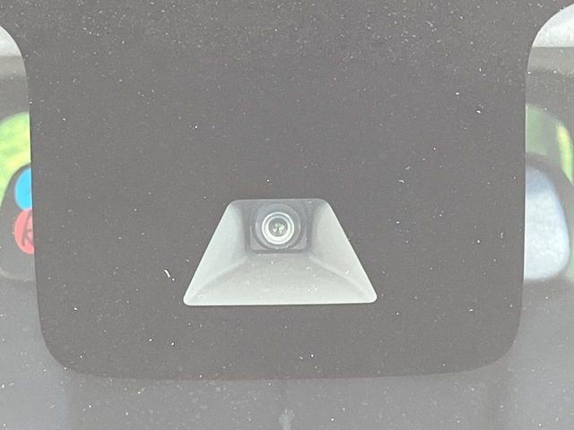 �y�C���e���W�F���g�G�}�[�W�F���V�[�u���[�L�z�t�����g�J�����őO���̎ԗ�����s�҂����m�B�Փ˂������Ȏ��͏Փ˔�Q�y���u���[�L���쓮�A�Փˉ�����T�|�[�g�B�����S�Ƀh���C�u�����y���݂��������܂��B