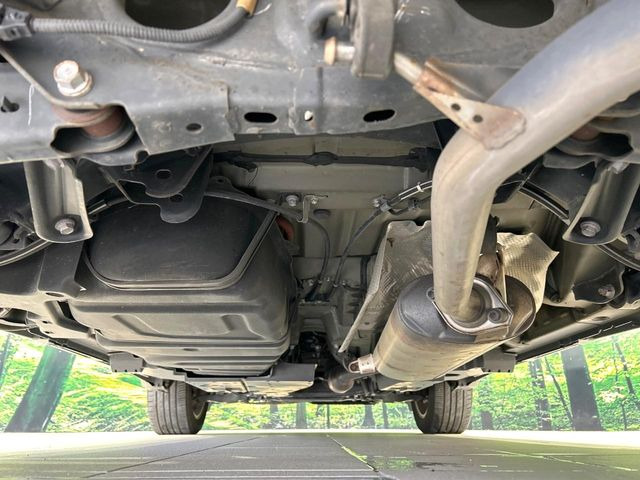 下回りがきれいなうちに、防錆加工の施工がオススメ。降雪地域はもちろん、沿岸部にお住いの方や、趣味でマリン・ウィンタースポーツをされる方にご好評いただいております。