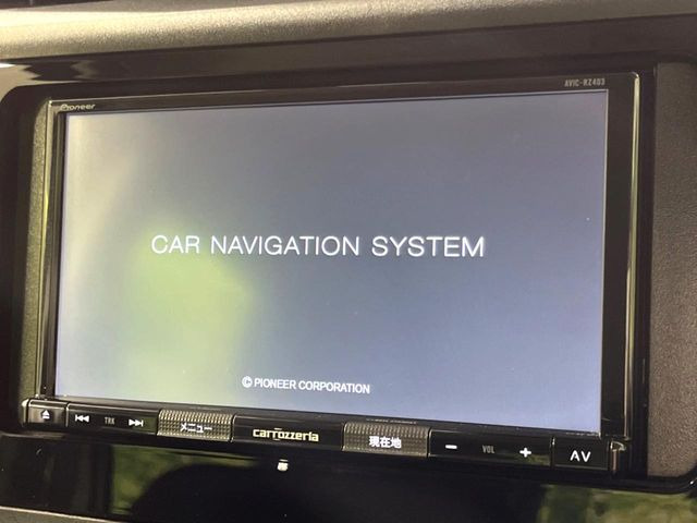 【ナビゲーション】目的地までしっかり案内してくれる使いやすいナビ。Bluetooth接続すればお持ちのスマホやMP3プレイヤーの音楽を再生可能!毎日の運転がさらに楽しくなります!!