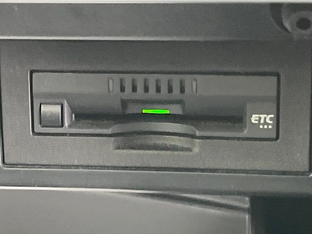 【ETC】高速道路の料金所をストレスなく通過!話題のスポットやサービスエリアに多い「スマートIC」利用時は必須のアイテムです。当店でセットアップを実施、ご納車当日からすぐにご利用いただけます!