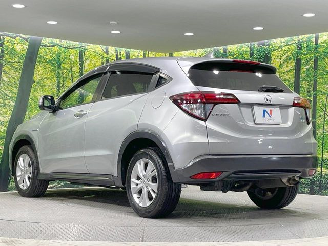 ☆全国のネクステージからお取り寄せが可能※!遠方の店舗に展示してあるクルマが気になる場合も、最寄りの店舗でご覧いただくことが可能です!是非私たちに要望をお聞かせください!※別途費用