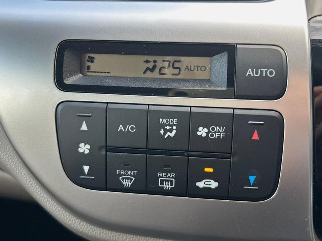 �y�I�[�g�G�A�R���z��x���D�݂̉��x�ɐݒ肷��΁A�ԓ��̉��x�����m�����ʂ≷�x�������Œ����B����&hellip;����&hellip;�Ɖ��x���X�C�b�`���������K�v�͂���܂���B���K�Ȏԓ���Ԃɂ͕K�{�̋@�\�ł��ˁ�