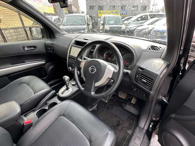 �i�r�������A�[���������y�E�f���������y���݂��������B