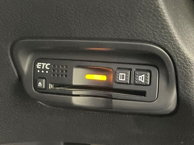 【ETC】高速道路の料金所をストレスなく通過!話題のスポットやサービスエリアに多い「スマートIC」利用時は必須のアイテムです。当店でセットアップを実施、ご納車当日からすぐにご利用いただけます!