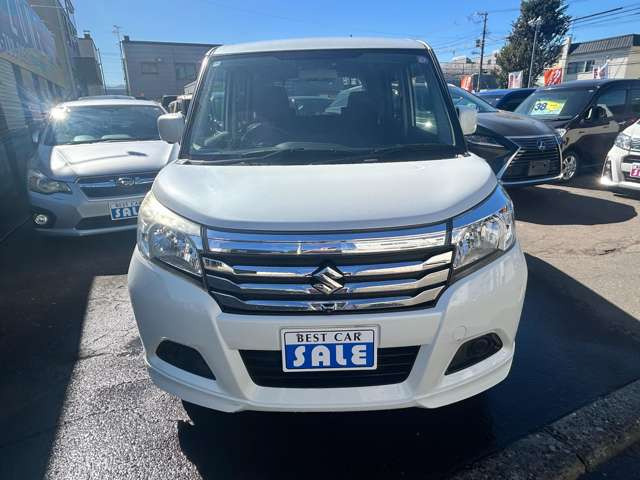 正面の画像です。