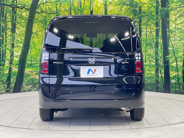 安心の最長10年・走行無制限保証(有償)をご用意。保証内容も充実はもちろん、無料点検&オイル交換や、年中無休の全国・24時間ロードサービスも付帯されておりますのでご安心下さい。