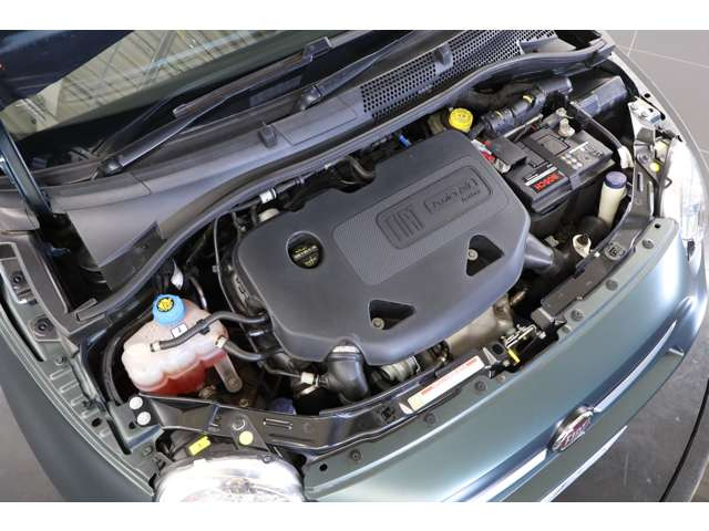 0.9L 直列2気筒SOHCターボ、85ps/14.8kgm、全長×全幅×全高mm 3610×1625×1505mm、車両重量 1050kg