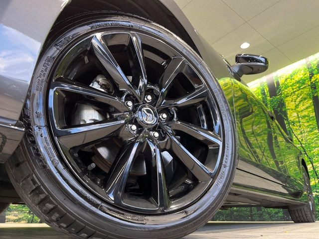 �y����18�C���`�A���~�z�C�[���z�O�ςɃ}�b�`���������A���~�z�C�[���𑕒����Ă���܂��B�e��ЊO�A���~�z�C�[����A�X�^�b�h���X�^�C�����戵�����Ă���܂��B���񂲑��k����������