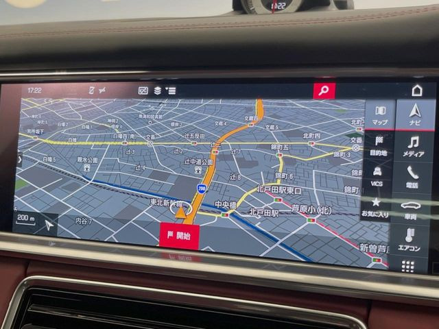 ●ポルシェ純正ナビ:一体感のある大画面ナビは、高級感ある車内を演出してくれます。オーディオ機能の充実だけでなく、視認性にも優れたナビ画面は見やすくストレスのないドライブをサポートしてくれます♪