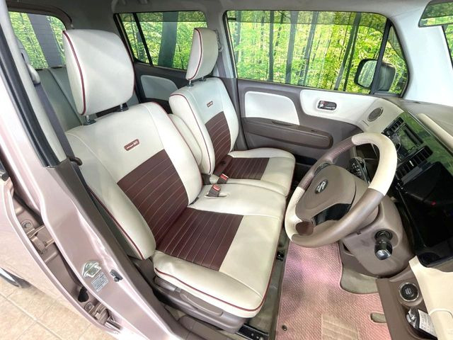 �y���烌�U�[�V�[�g�z����̂ӂ���肪�e�ՂŃ����e�i���X�����ȒP�ȁA�@�\���ɗD��鍇����v���̗p�����㎿�ȃV�[�g�ł��B����S�n���悭�A���������ӂ��S�n�ǂ��ԓ���Ԃ����o���Ă���܂��B