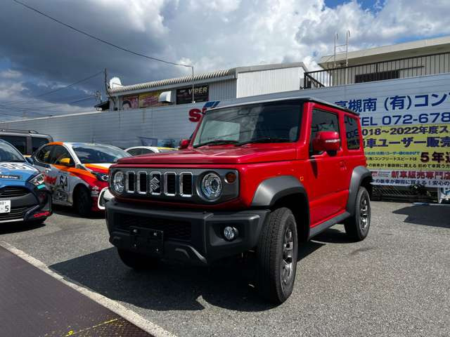 シエラの新車から人気のノマド純正色シズリング赤メタリック/黒ツートン作りましたノマド純正フロントグリルでノマドショート仕様お好きなメーカーでカスタム可能リフトUPもお任せください
