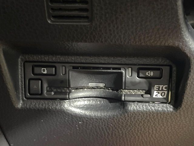 【ETC】高速道路の料金所をストレスなく通過!話題のスポットやサービスエリアに多い「スマートIC」利用時は必須のアイテムです。当店でセットアップを実施、ご納車当日からすぐにご利用いただけます!