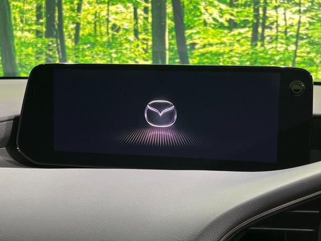 �y8.8�C���`�}�c�_�R�l�N�g�z�ԓ��̕��͋C�Ƀ}�b�`������^�̃f�B�X�v���C�B�X�}�z�ڑ��ł̃i�r�g�p��Bluetooth�Đ����A�l�X�ȋ@�\���y���߂܂��B�����I�ȃ_�C�������삪�\�ŁA�g��������ǍD�ł��B