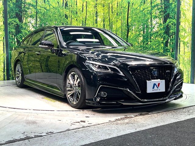 高透明度のガラス皮膜で撥水はもちろん、上質なツヤ・光沢を実現。紫外線や酸性雨から大切な愛車を保護し、色あせ・劣化を防止。「弾スプラッシュコート」、「弾プリミッサコート」からお選びいただけます。