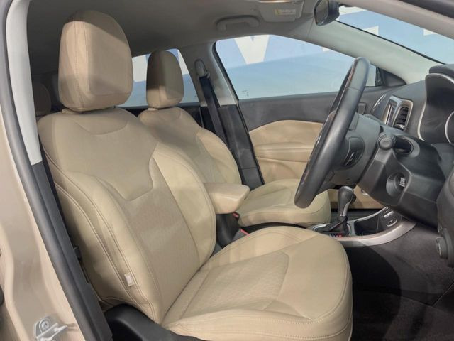 ●シートの使用感:破れ・へたりも少なく、ご覧の通りきれいな状態を維持しております。また、室内クリーニング・コーティングもご用命いただけます。