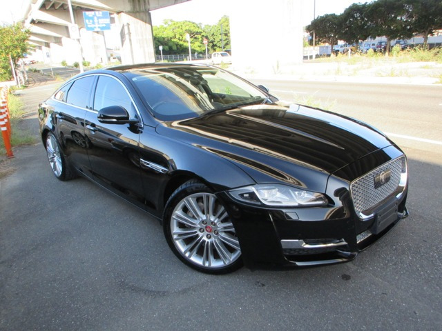 XJ（ジャガー）XJ ポートフォリオ　リアエンターテイメント 中古車画像