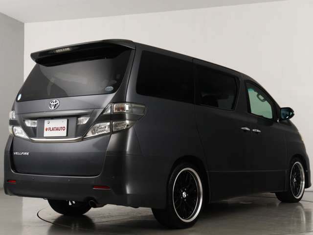 当店では、厳選された車両のみ展示しております。アルファード・ヴェルファイアに特化した専門店ならではの豊富な在庫の中から、お気に入りの一台をお探しください!