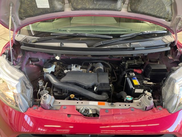 親切・丁寧な専門メカニックスタッフが応対!・車検・点検整備・事故等の修理などアフターサービスも安心。お車のカスタマイズもネクステージのサービススタッフまでご相談ください!