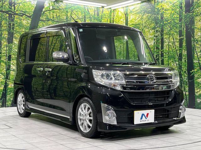 高透明度のガラス皮膜で撥水はもちろん、上質なツヤ・光沢を実現。紫外線や酸性雨から大切な愛車を保護し、色あせ・劣化を防止。「弾スプラッシュコート」、「弾プリミッサコート」からお選びいただけます。