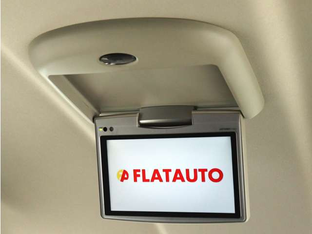 【後席モニター!】フリップダウンモニター完備!お子さまも映像を見ながら、快適に楽しくお過ごしいただけます♪ミニバンでは欠かせない大人気装備です!!