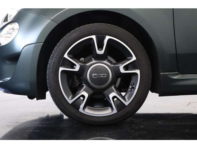 【各種オートローン】頭金なし最長120回ローンをはじめ変則型自由返済プランなどのご提案が可能です。お車のリセールなども熟知したスタッフが最適なプランでご案内させていただきます。