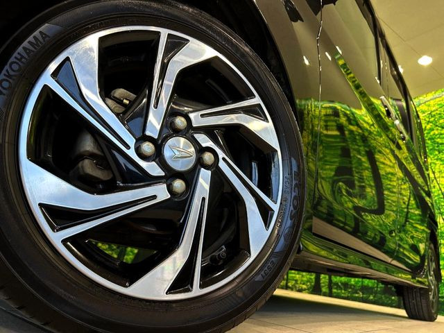 【純正15インチアルミホイール】外観にマッチした純正アルミホイールを装着しております。各種社外アルミホイールや、スタッドレスタイヤも取扱いしております。是非ご相談ください♪