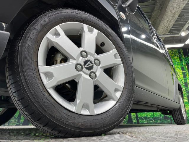 �y����15�C���`�A���~�z�C�[���z�O�ςɃ}�b�`���������A���~�z�C�[���𑕒����Ă���܂��B�e��ЊO�A���~�z�C�[����A�X�^�b�h���X�^�C�����戵�����Ă���܂��B���񂲑��k����������