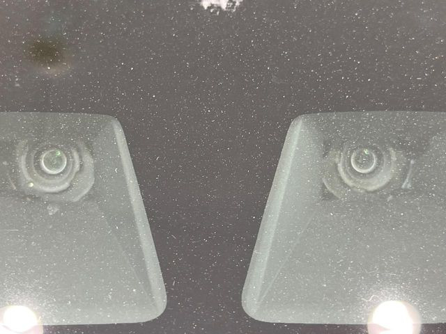 �y�X�}�[�g�A�V�X�g�z���s���ɑO���̎ԗ�����F�����A�Փ˂������Ȏ��͌x��ƃu���[�L�ŏՓˉ���Ɣ�Q�y�����A�V�X�g�B�����S�Ƀh���C�u�����y���݂��������܂��B