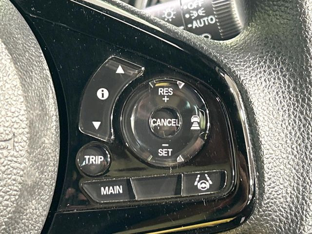 �y�A�_�v�e�B�u�N���[�Y�R���g���[���z�������H�ł̒��������s���y��!!�����ő��x��ۂN���[�Y�R���g���[�����A�Փˌy���V�X�e���ƘA�g���A�O���̎ԗ������m���ĎԊԂ�ۂ悤�ɑ��x���߂��Ă���܂�!!