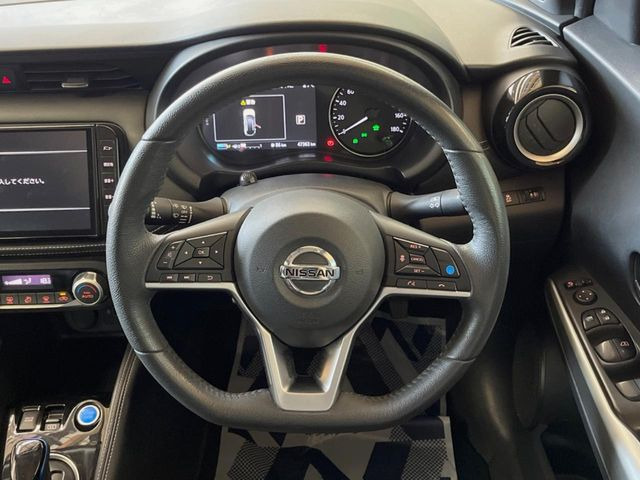 �y�����v�����X�e�A�����O�z�㎿�Ȋv���g�p���邱�ƂŁA��ɂ����������݂ƂĂ��^�]���₷���n���h���ł���