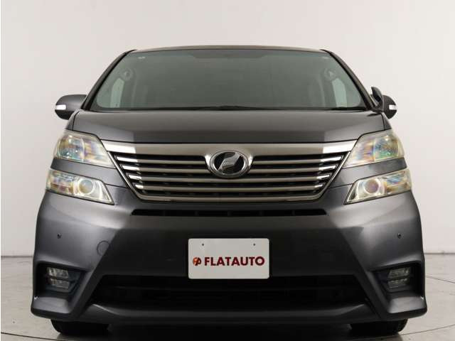 大迫力のフロントフェイスです!状態は非常にいいですが、コーティング施工により更なる質感をご提供できます。プランは数多く御座いますので、お気軽にお申し付けください!