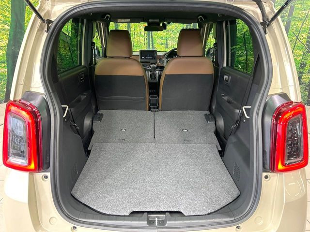 ���i�̂���������ʋ΁A���}���ɏ\���ȉ׎��X�y�[�X���m�ۂ��Ă���܂��B�Z�J���h�V�[�g��|���ƁA�傫�ȉו��̐ύڂ��\�ł���