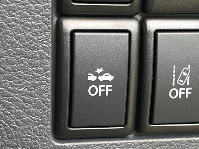 【スズキ セーフティサポート】走行中に前方の車両等を認識し、衝突しそうな時は警報とブレーキで衝突回避と被害軽減をアシスト。より安全にドライブをお楽しみいただけます。