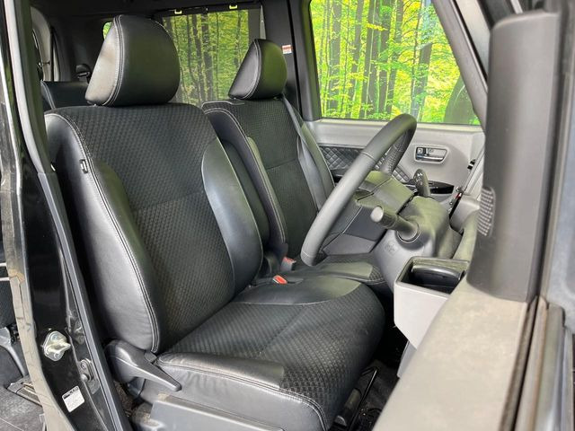 �y���烌�U�[�V�[�g�z����̂ӂ���肪�e�ՂŃ����e�i���X�����ȒP�ȁA�@�\���ɗD��鍇����v���̗p�����㎿�ȃV�[�g�ł��B����S�n���悭�A���������ӂ��S�n�ǂ��ԓ���Ԃ����o���Ă���܂��B